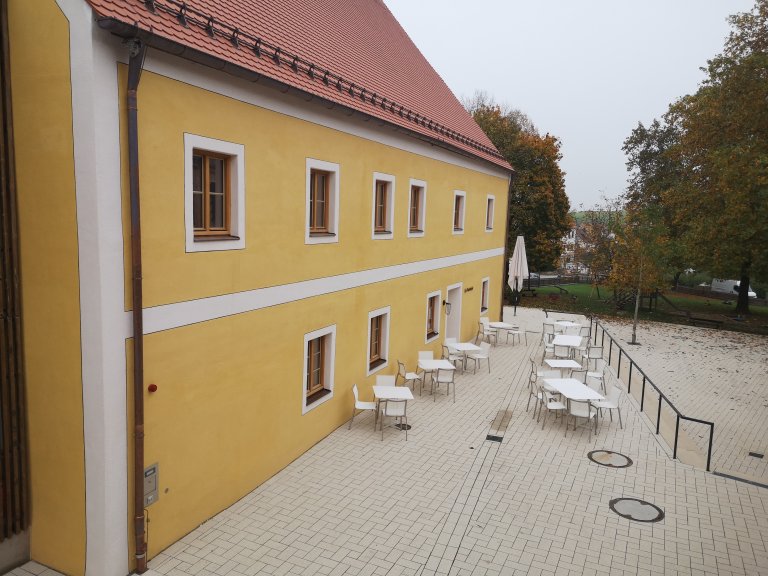 NOS - Cafe Marienkäfer - Herbst aussen