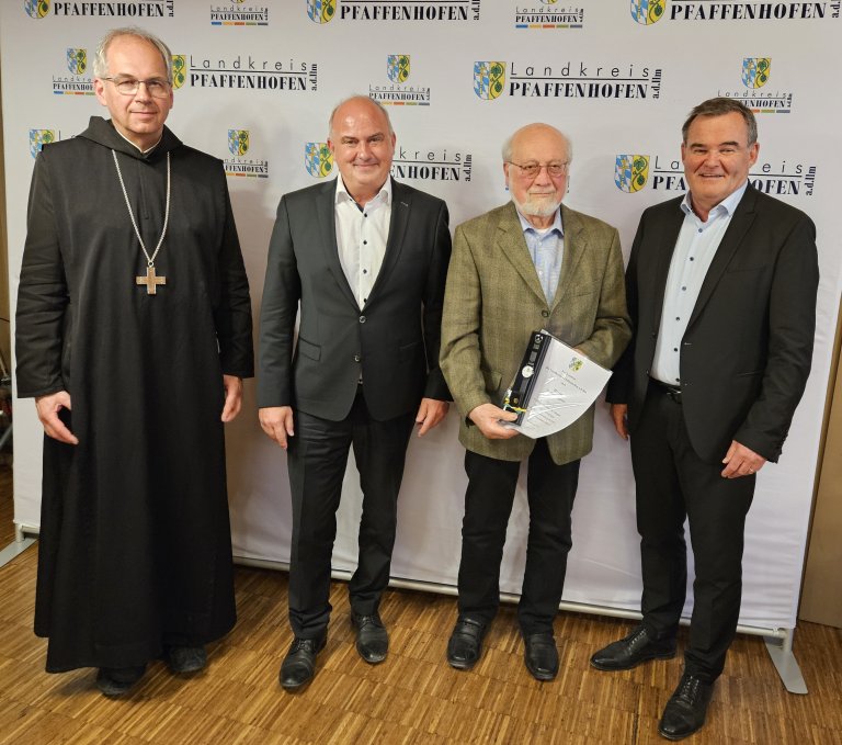 16.04.2025 - Funktionäre allgemein Scheyern Walter Aigner - Bild von Astrid Appel